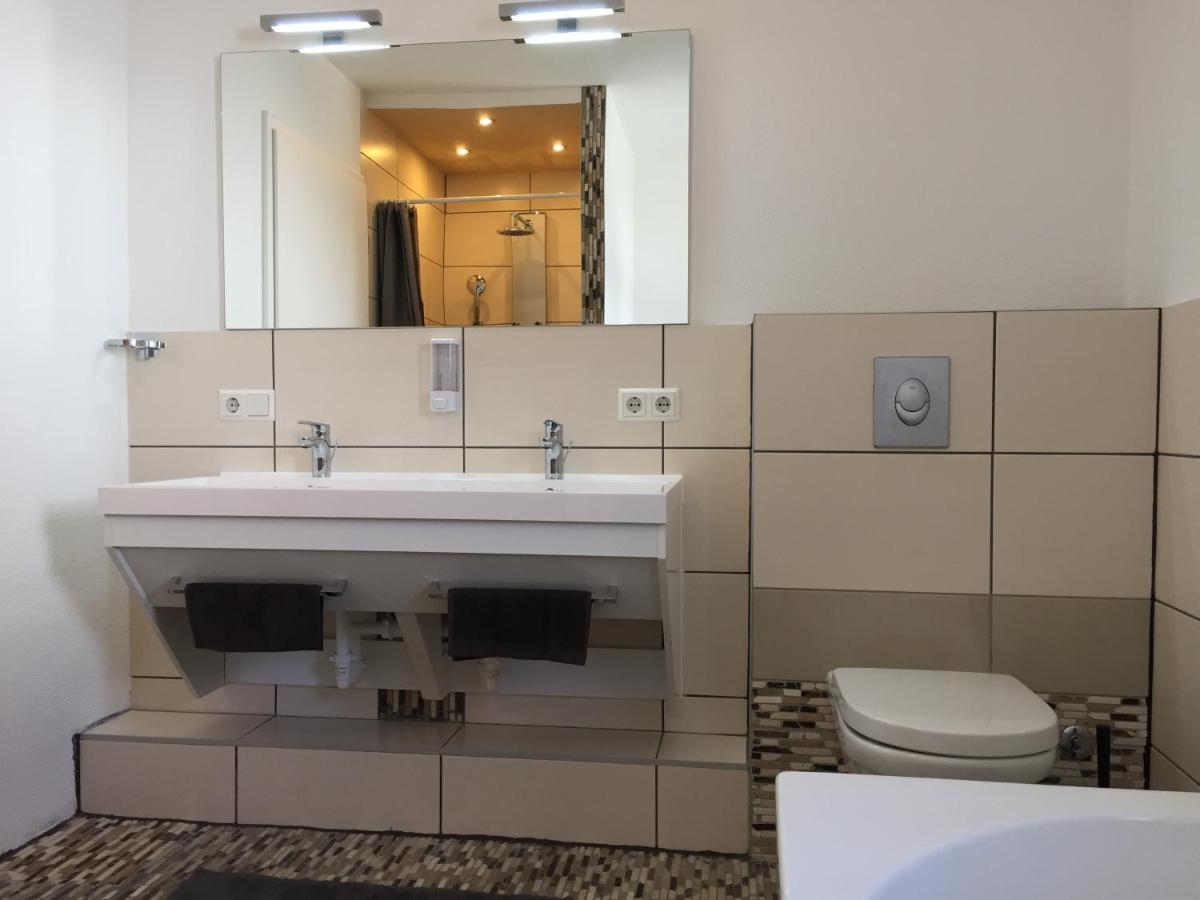 Ferienwohnung Am Bodensee- Zentrale Lage, Free Parking And Wifi, 109 M2, Privater Garten, 7 Gaeste, 2X Kingsize Boxspringbett, Familienfreundlich FDH 외부 사진